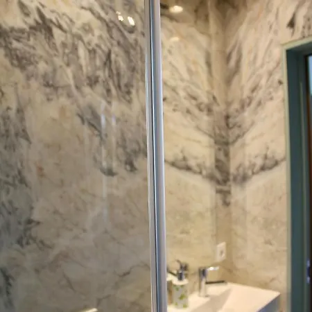 A Rendilheira Charm 4*