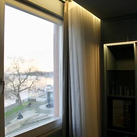 לינה וארוחת בוקר A Rendilheira Charm וילה דו קונדה