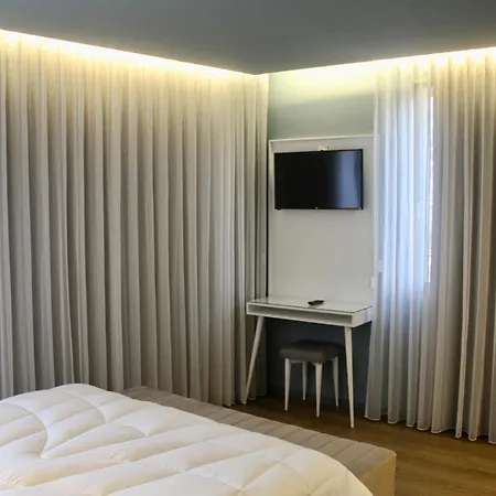 A Rendilheira Charm לינה וארוחת בוקר וילה דו קונדה