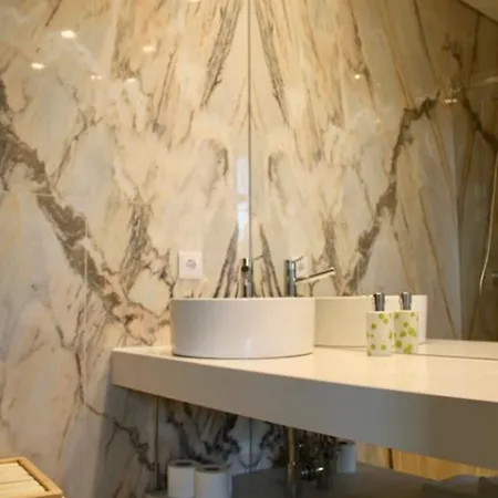 A Rendilheira Charm 4*